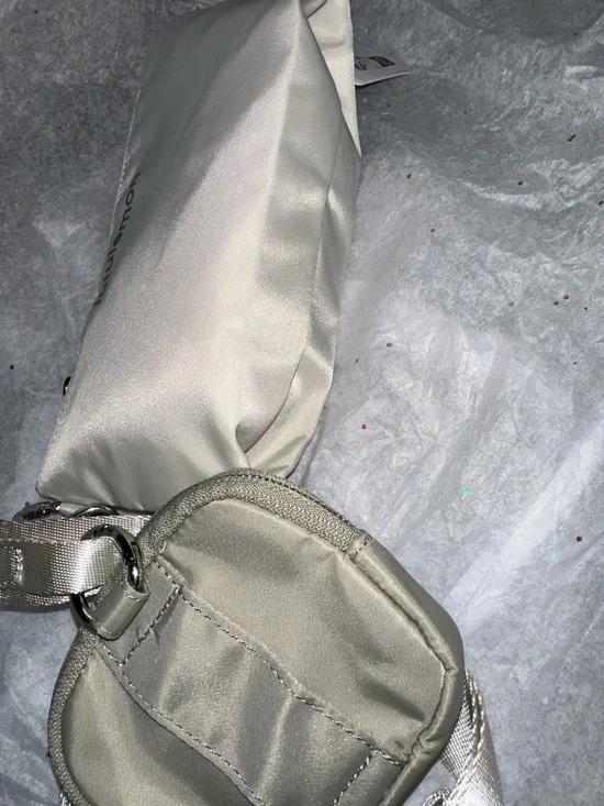 lululemon athletica Cream Mini Crossbody and Pouch Set - Picture 6 of 10